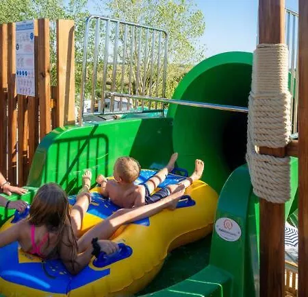 Parque de Campismo Mobil-home 6 Personnes *